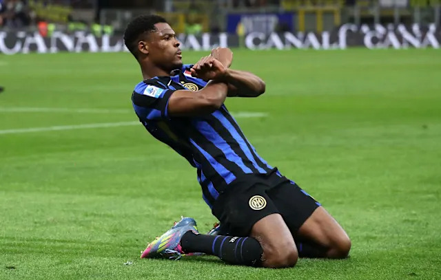 Denzel Dumfries đến Barcelona: Tin tức mới nhất - Yahoo Sports
