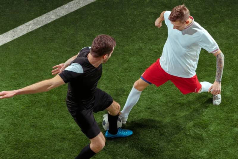 Pressing Là Gì? Chiến Thuật Tạo Áp Lực Đỉnh Cao Trong Bóng Đá