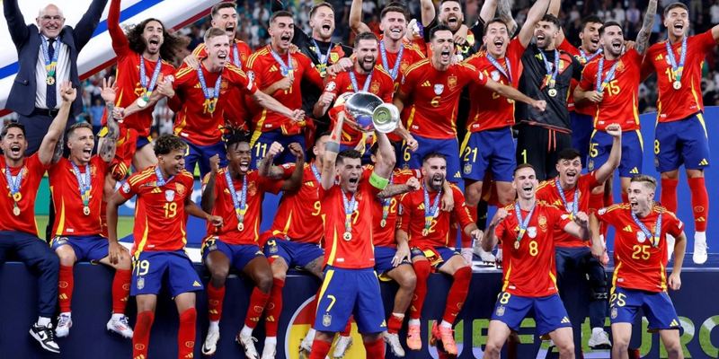 Giải vô địch bóng đá châu Âu UEFA: Định hình bóng đá châu Âu