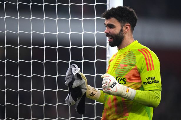 Thủ môn David Raya của Arsenal ghi dấu ấn tại Premier League