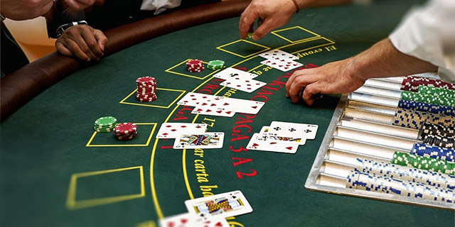 Chơi Poker Là Gì? Mẹo Chơi Poker Cực Hay Từ Chuyên Gia