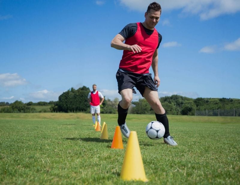 10 bài tập bóng đá cơ bản dành cho người mới chơi | Sport9 Việt Nam