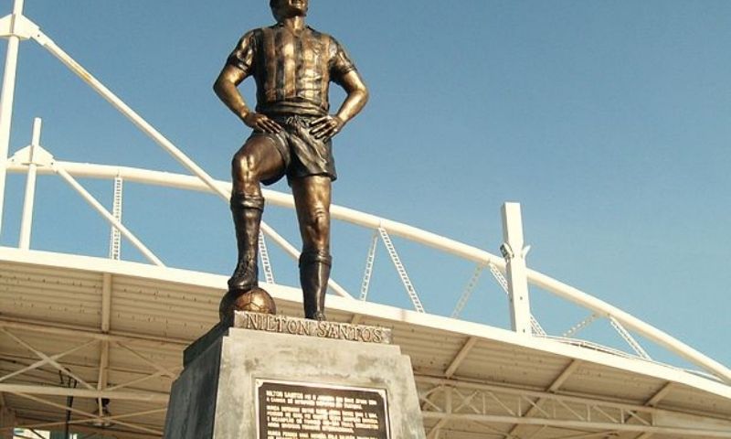 Tiểu sử Nílton Santos - Huyền thoại bóng đá toàn cầu người Brazil