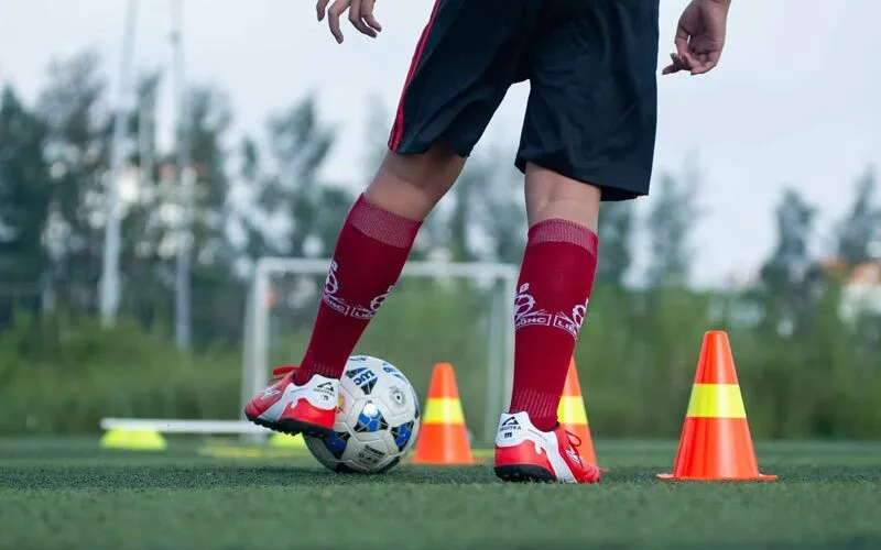 Các kỹ thuật trong bóng đá hiện đại