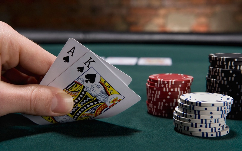 Kỹ năng phân tích mặt bài và đối thủ tại vòng River Poker