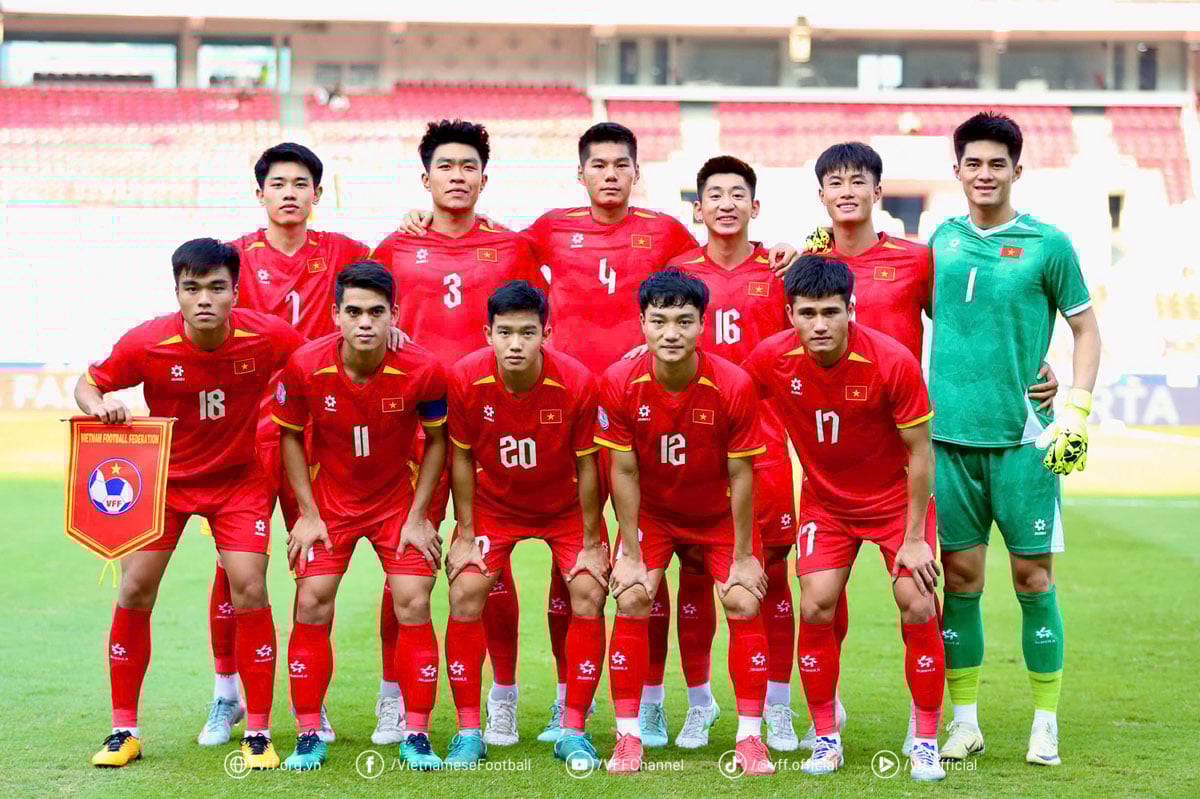 Tin tối (27/7): Bất ngờ trước số lượng cầu thủ U23 Việt Nam cao trên 1m80