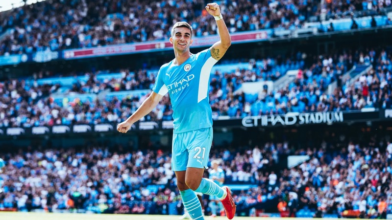 Ferran Torres trong màu áo Manchester City