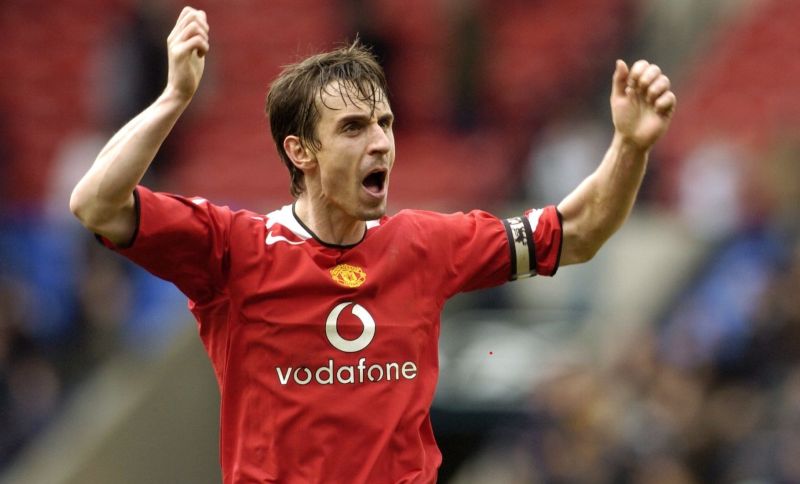 Gary Neville biểu tượng bất tử