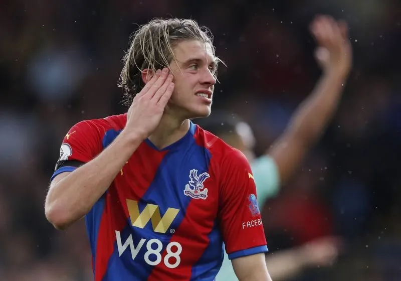 Conor Gallagher: Tiền vệ trẻ triển vọng bóng đá Anh