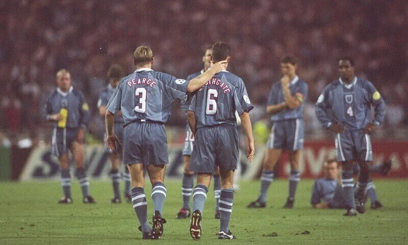 Số lượng đội tham dự Euro giai đoạn đầu