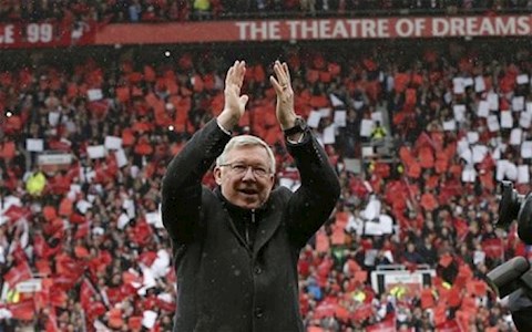Ngày này năm xưa: Sir Alex Ferguson tuyên bố chia tay MU